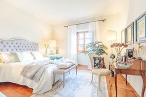 Amore Farmhouse Retreat