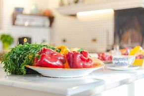 Amore Farmhouse Retreat