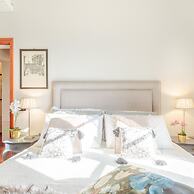 Amore Farmhouse Retreat