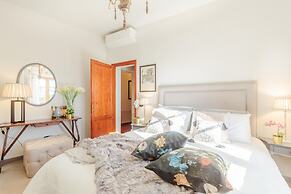 Amore Farmhouse Retreat