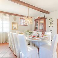 Amore Farmhouse Retreat