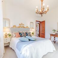 Amore Farmhouse Retreat