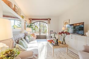 Amore Farmhouse Retreat