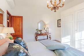 Amore Farmhouse Retreat