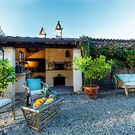 Amore Farmhouse Retreat