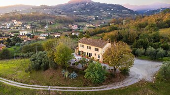 Amore Farmhouse Retreat