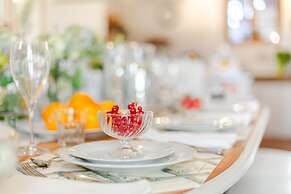 Amore Farmhouse Retreat