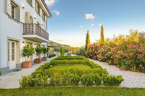Villa Asti in Segromigno in Monte