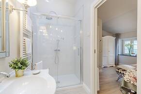 Villa Asti in Segromigno in Monte