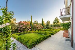 Villa Asti in Segromigno in Monte