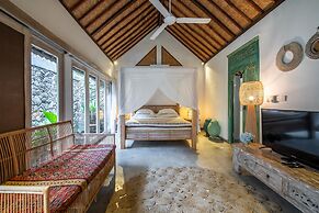 Katak Villa by Villa Finder