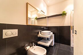 Roof Terrace in Como by Wonderful Italy