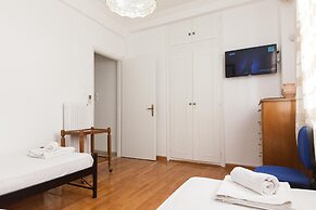 Koukaki Vintage Look 2BR Apt w Balcony