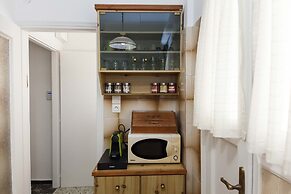 Koukaki Vintage Look 2BR Apt w Balcony