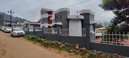 Myspace Holiday Inn - Ooty