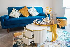 Immaculate 4-bed House in Kings Norton