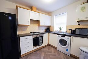 Immaculate 4-bed House in Kings Norton