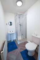 Immaculate 4-bed House in Kings Norton