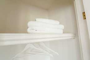 Immaculate 4-bed House in Kings Norton