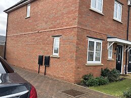 Impeccable 3-bed House in Northampton