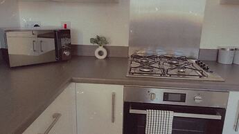 Impeccable 3-bed House in Northampton