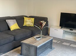 Impeccable 3-bed House in Northampton