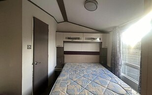 Modern Platinum Standard 2 Bedroom With Decking