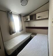 Modern Platinum Standard 2 Bedroom With Decking