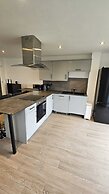Luxurious 2-bed Apartment, Duchy Cosy Corner