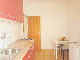 Floral Apartments Yazzy 1