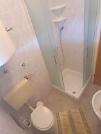 Floral Apartments Yazzy 1