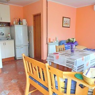 Floral Apartments Yazzy 1