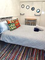 Impeccable Spacious 6-bed House in Romford