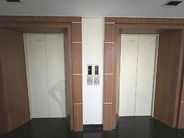 OYO 93559 Apartemen Gateway Pasteur By Erik