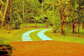 Charming & Historical 3-bed Bungalow in Hikkaduwa