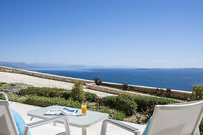 Villa Monte Leone by Konnect with Pool, Hot Tub, Spa Room & Stunning S