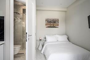 Villa Monte Leone by Konnect with Pool, Hot Tub, Spa Room & Stunning S