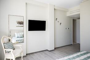 Villa Monte Leone by Konnect with Pool, Hot Tub, Spa Room & Stunning S