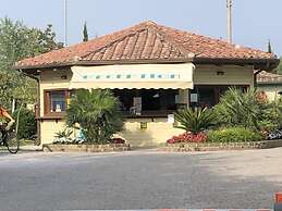 Comfortable Campsite-chalet G8 Tuscany Near sea