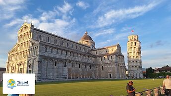 Comfortable Campsite-chalet G16 Tuscany Near sea