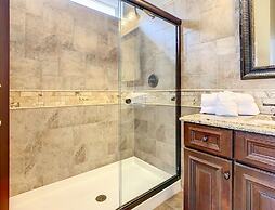 Comrow Castle Magical Getaway 5 Bedroom Home by RedAwning