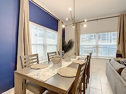 A Touch Of Class - 5 Bed Champions Gate Home 5 Bedroom Townhouse