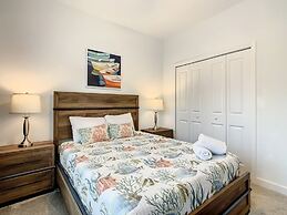 A Touch Of Class - 5 Bed Champions Gate Home 5 Bedroom Townhouse