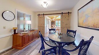 The Maple Leaf Brought to you by GetAway Vacations