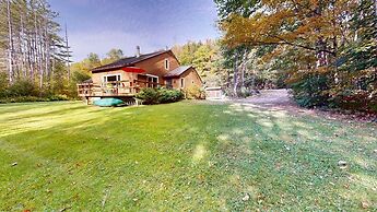 The Maple Leaf Brought to you by GetAway Vacations