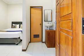 SPOT ON 93555 Triple N Homestay