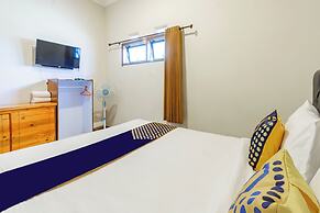 SPOT ON 93555 Triple N Homestay