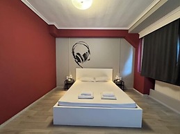 STAY Hybrid Youth Hostel