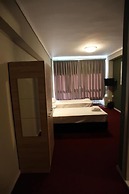 STAY Hybrid Youth Hostel