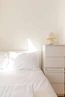 Spacious 1BD Flat 5 Mins to Paddington Station!